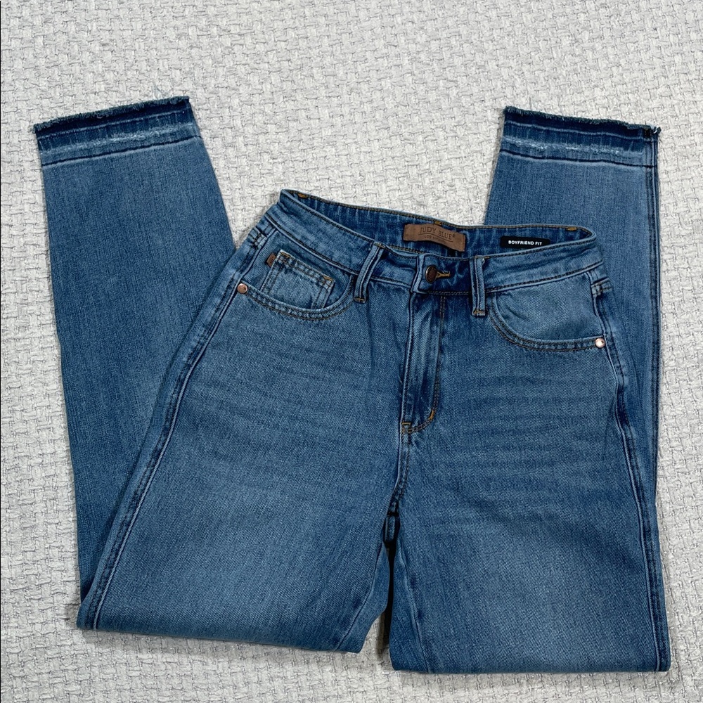 Judy Blue Boyfriend Denim Jeans
Style# JB88818 MD Size 3/26